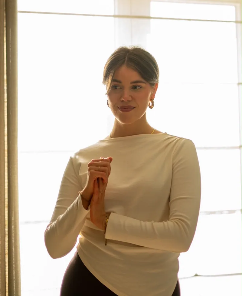 Jette in het natuurlijke licht van Studio Yúar
